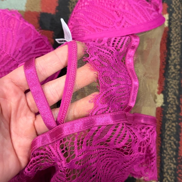 Women’s Fashionnova body suit - Picture 2 of 8